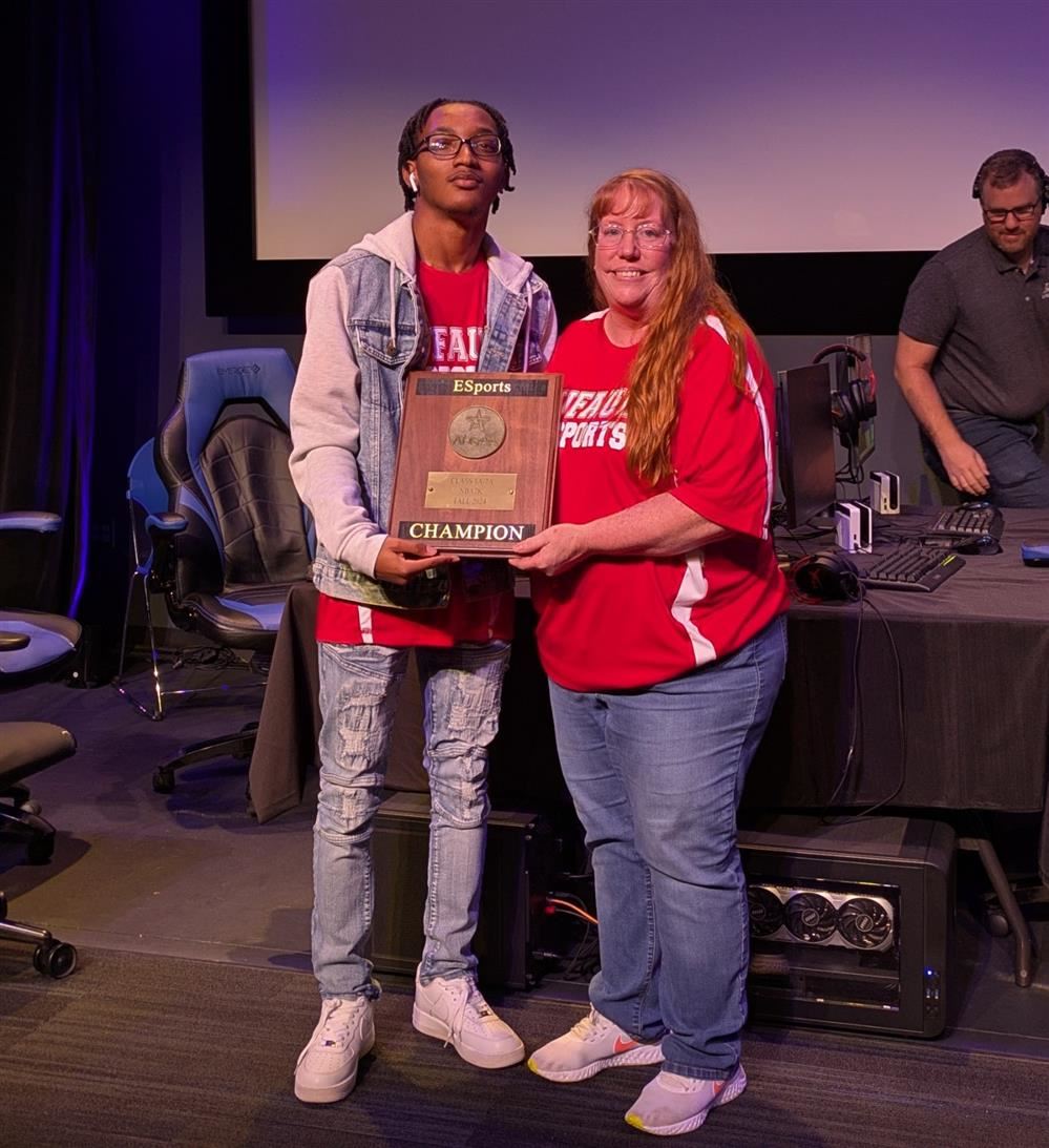  EHS Esports wins their first State Championship!